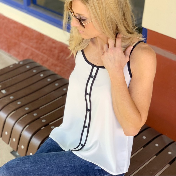 ✨LAST ONE✨Breezy Summer Days Sheer Tank-Ivory/Navy - Picture 6 of 7
